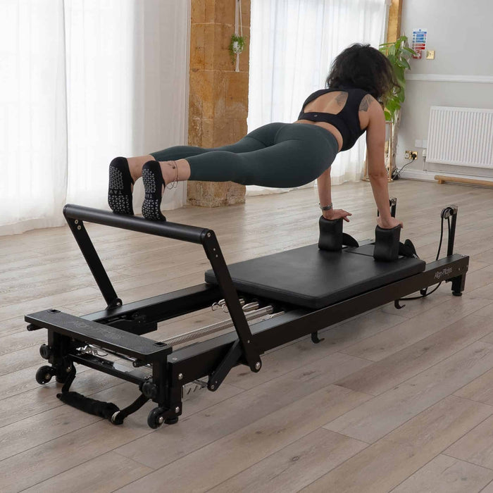 Align Pilates C8 Pro Noir Reformer